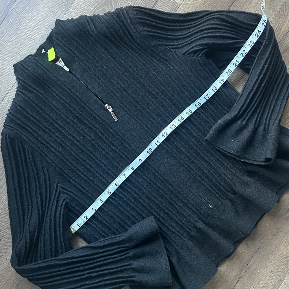 Beyond Threads Alpaca Black Ribbed Zip-Up Sweater ! Large - Picture 3 of 6